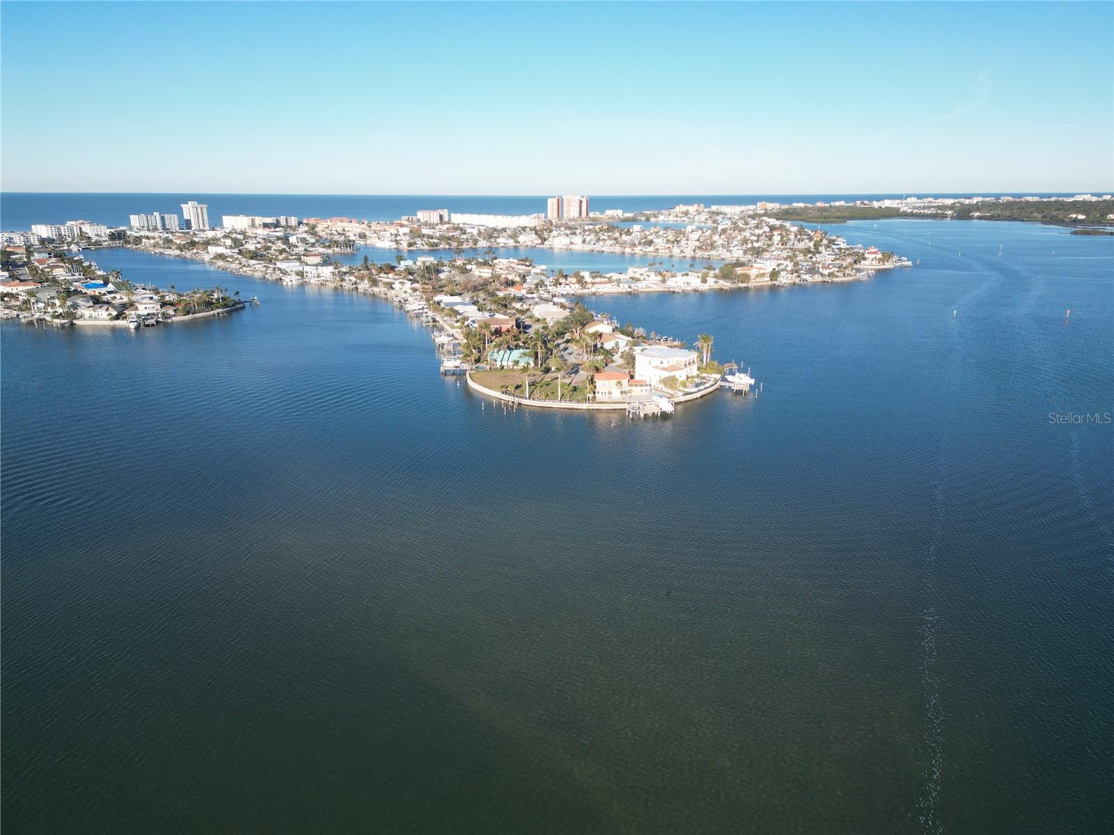 561 173RD AVE E, NORTH REDINGTON BEACH, FL, 33708