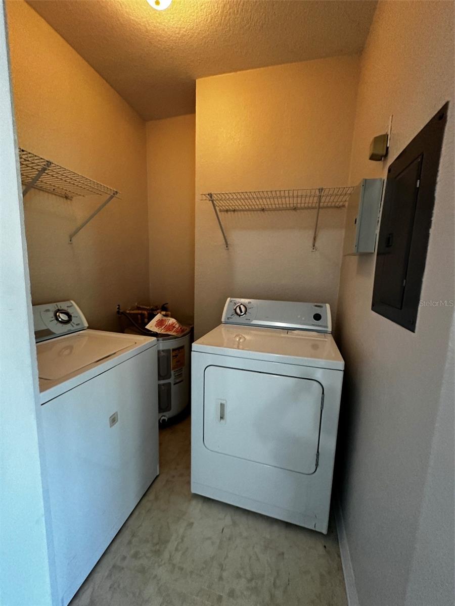 5707 LEGACY CRESCENT PL #303, RIVERVIEW, FL, 33578