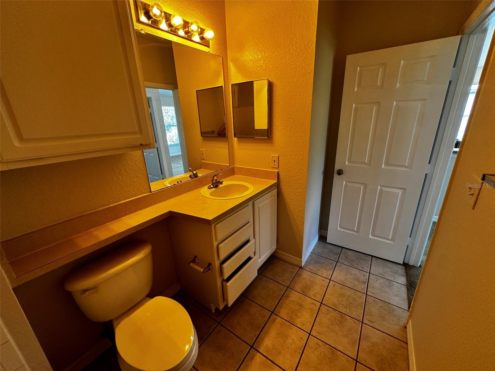 5707 LEGACY CRESCENT PL #303, RIVERVIEW, FL, 33578