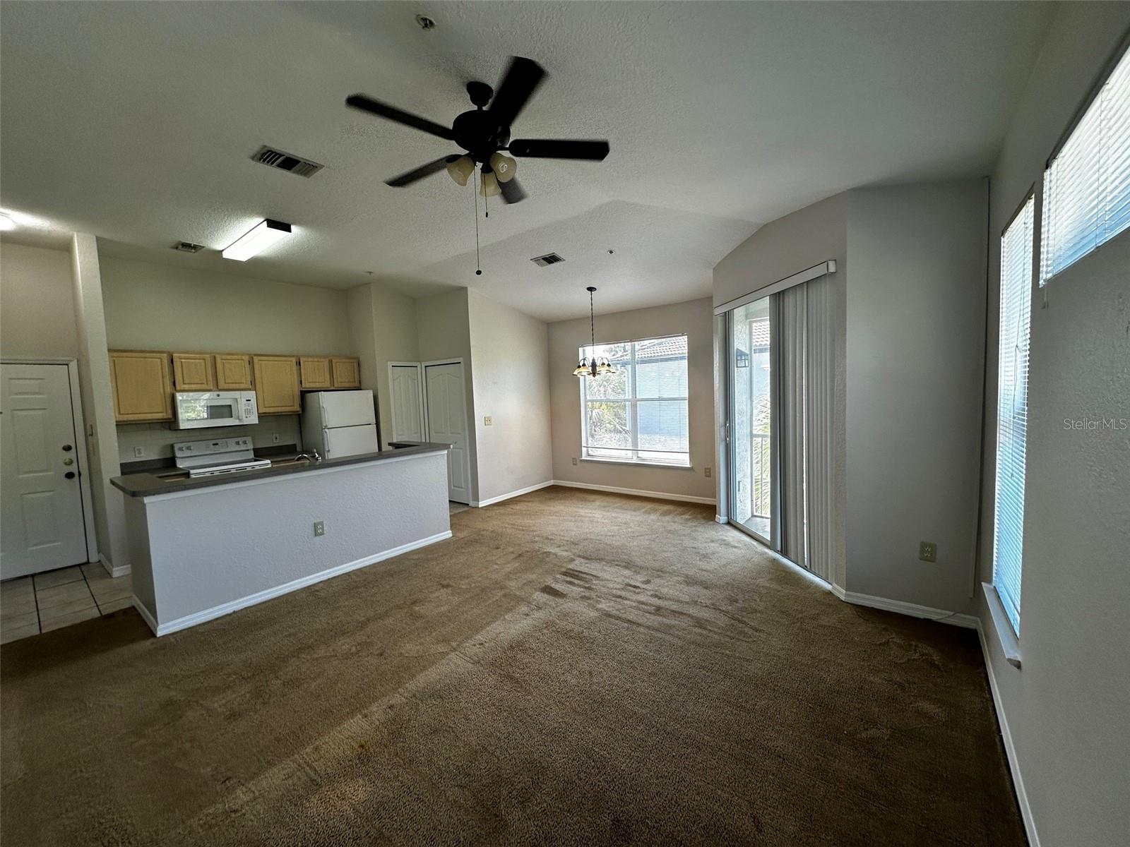 5707 LEGACY CRESCENT PL #303, RIVERVIEW, FL, 33578