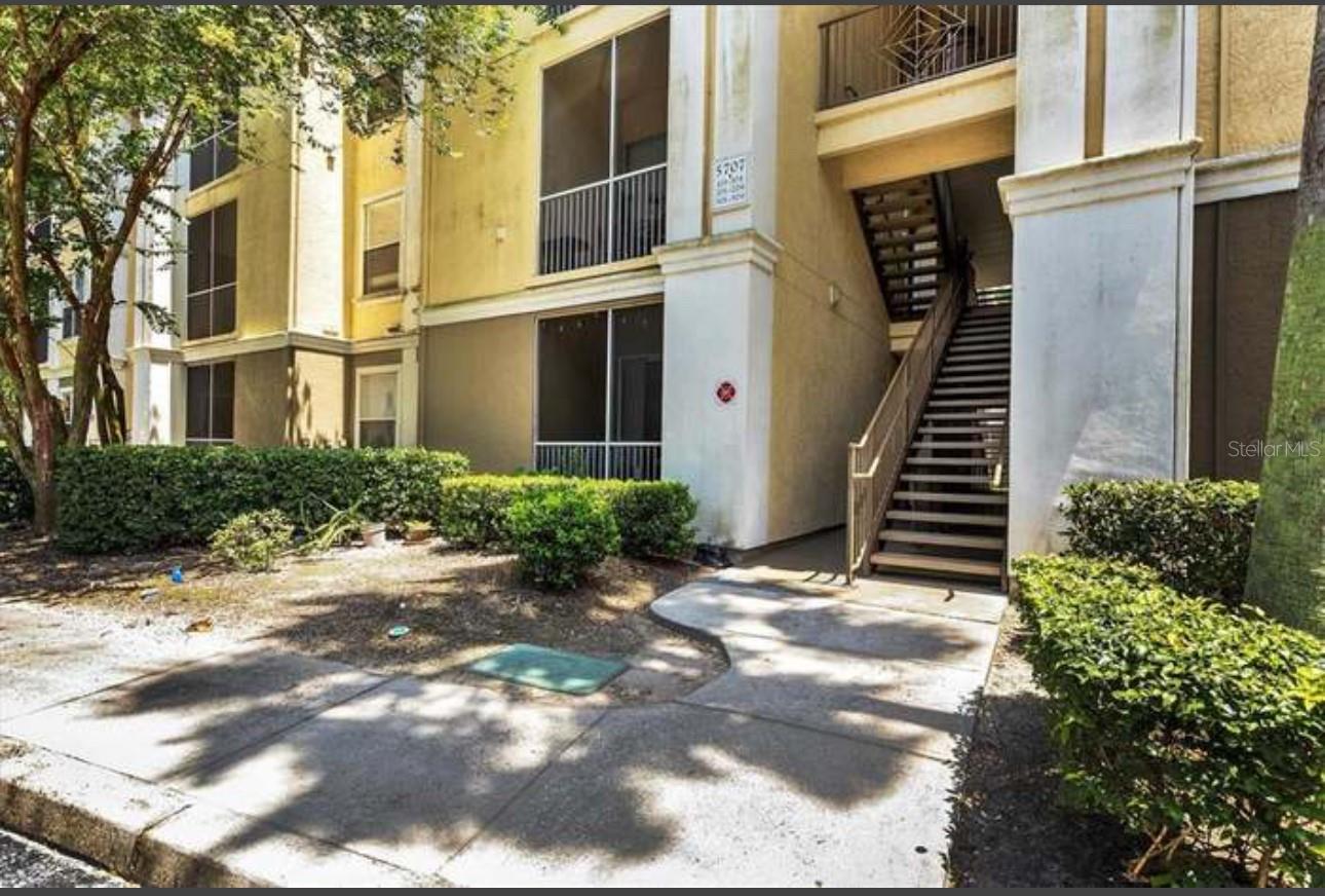 5707 LEGACY CRESCENT PL #303, RIVERVIEW, FL, 33578