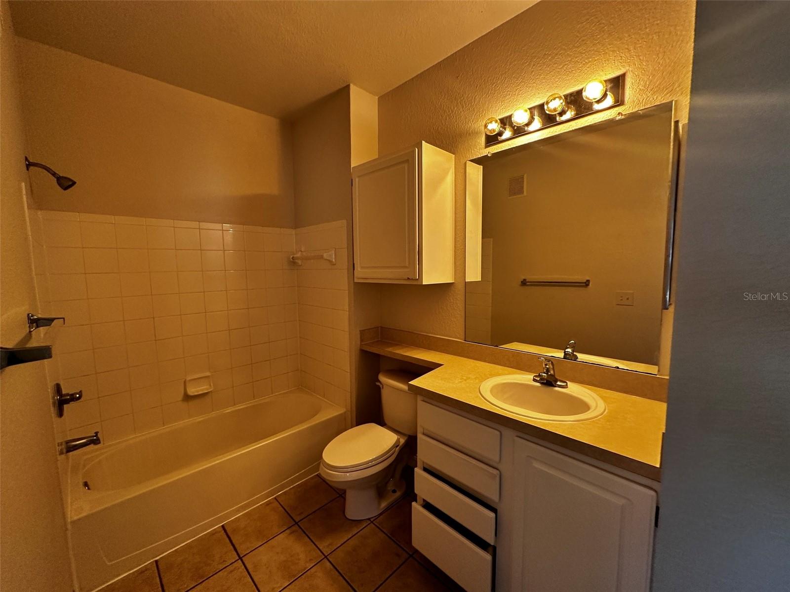 5707 LEGACY CRESCENT PL #303, RIVERVIEW, FL, 33578