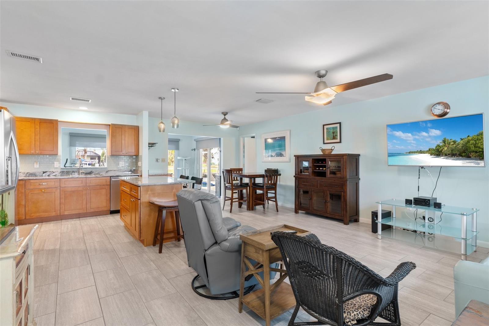 18170 AVONSDALE CIR, PORT CHARLOTTE, FL, 33948