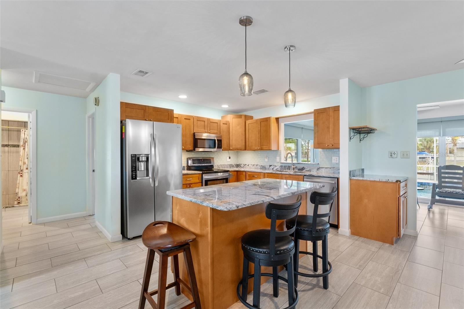 18170 AVONSDALE CIR, PORT CHARLOTTE, FL, 33948