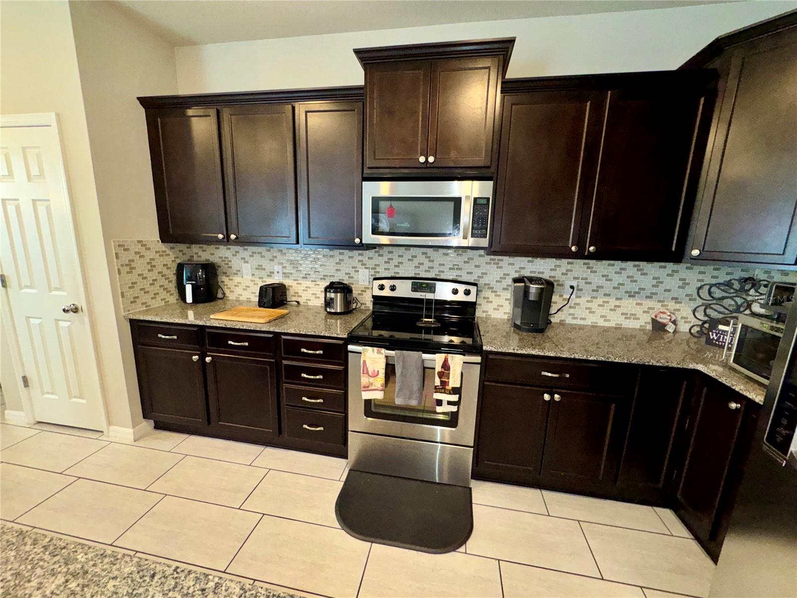 6325 YELLOW BUCKEYE DR, RIVERVIEW, FL, 33578