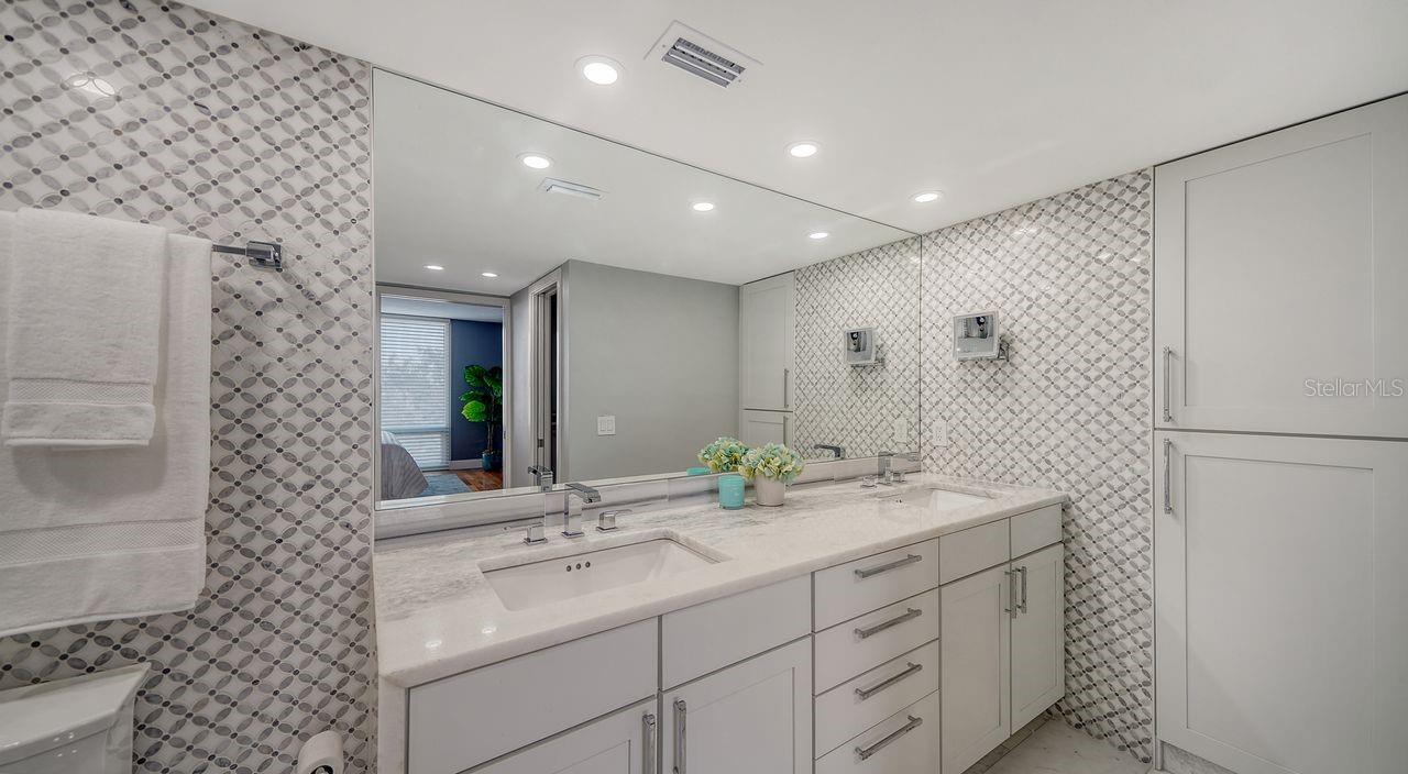 1111 N GULFSTREAM AVE #4E, SARASOTA, FL, 34236