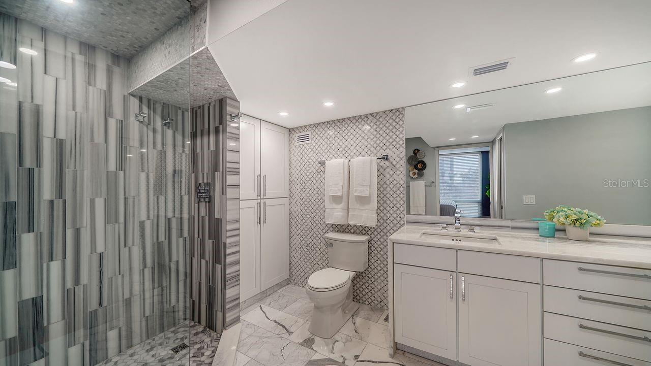 1111 N GULFSTREAM AVE #4E, SARASOTA, FL, 34236