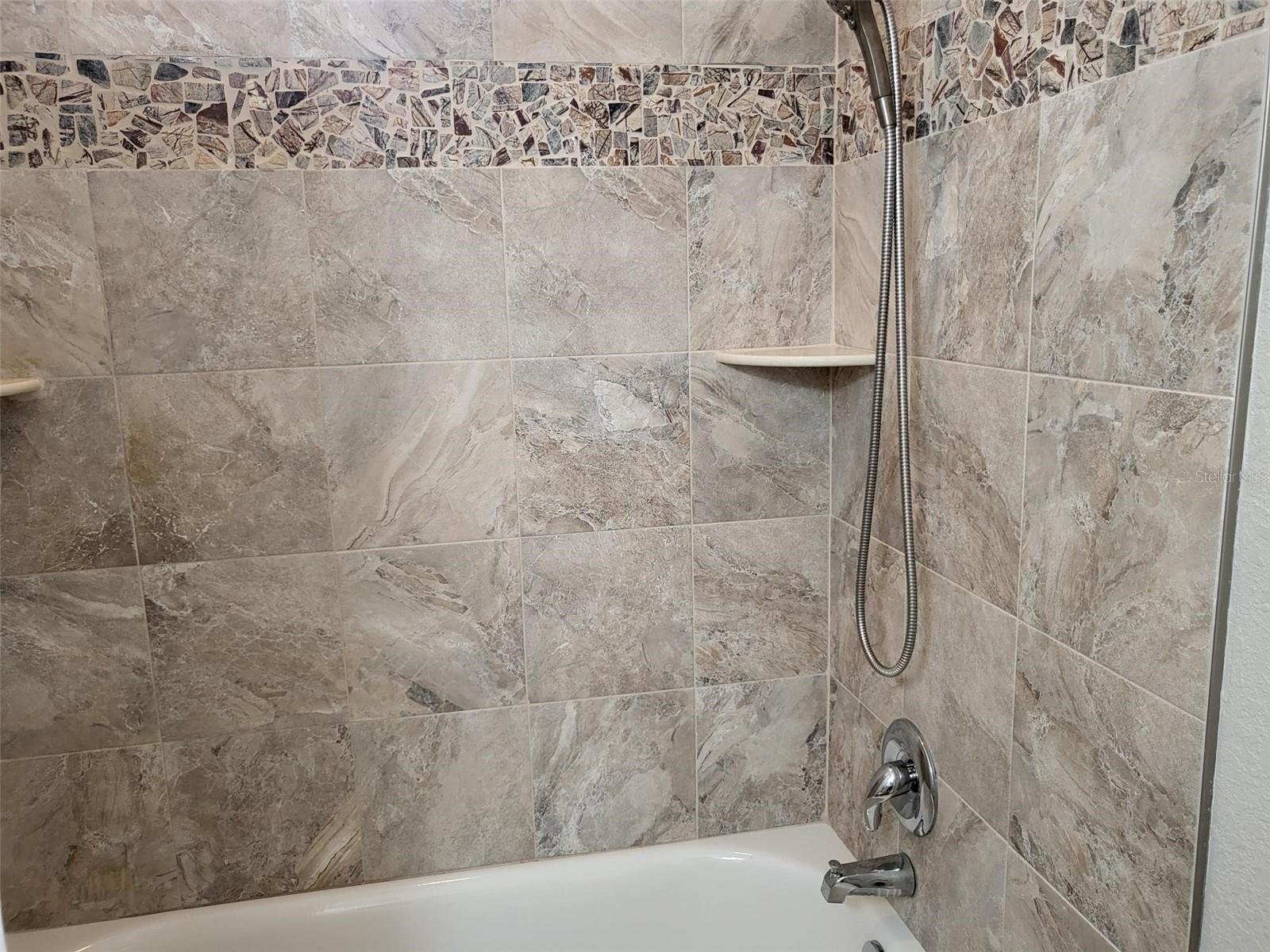 201 AUBURN WOODS CIR, VENICE, FL, 34292
