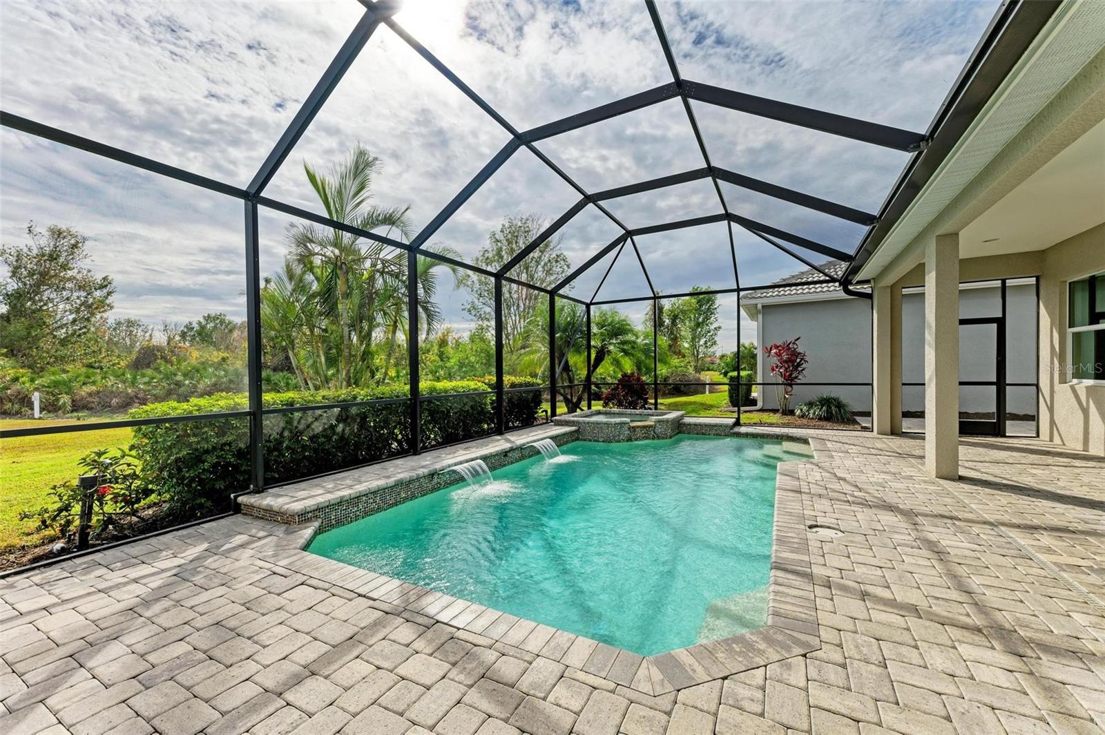 5023 TOBERMORY WAY, BRADENTON, FL, 34211