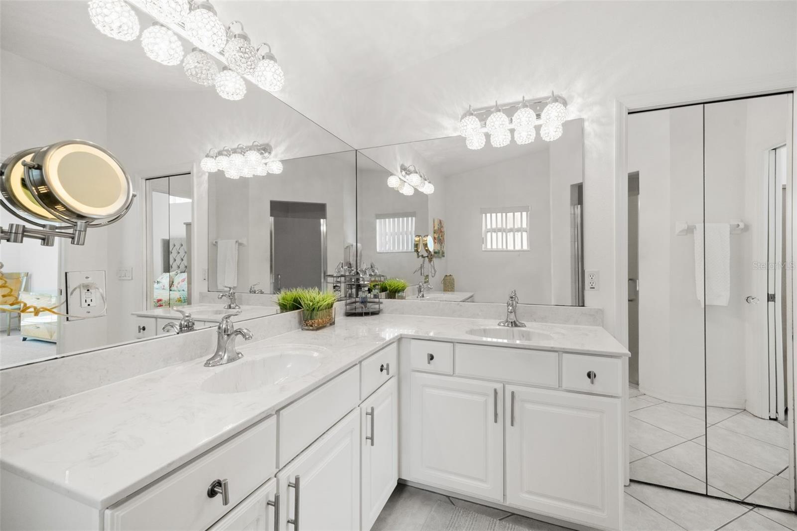 553 DOVE TER W, OLDSMAR, FL, 34677