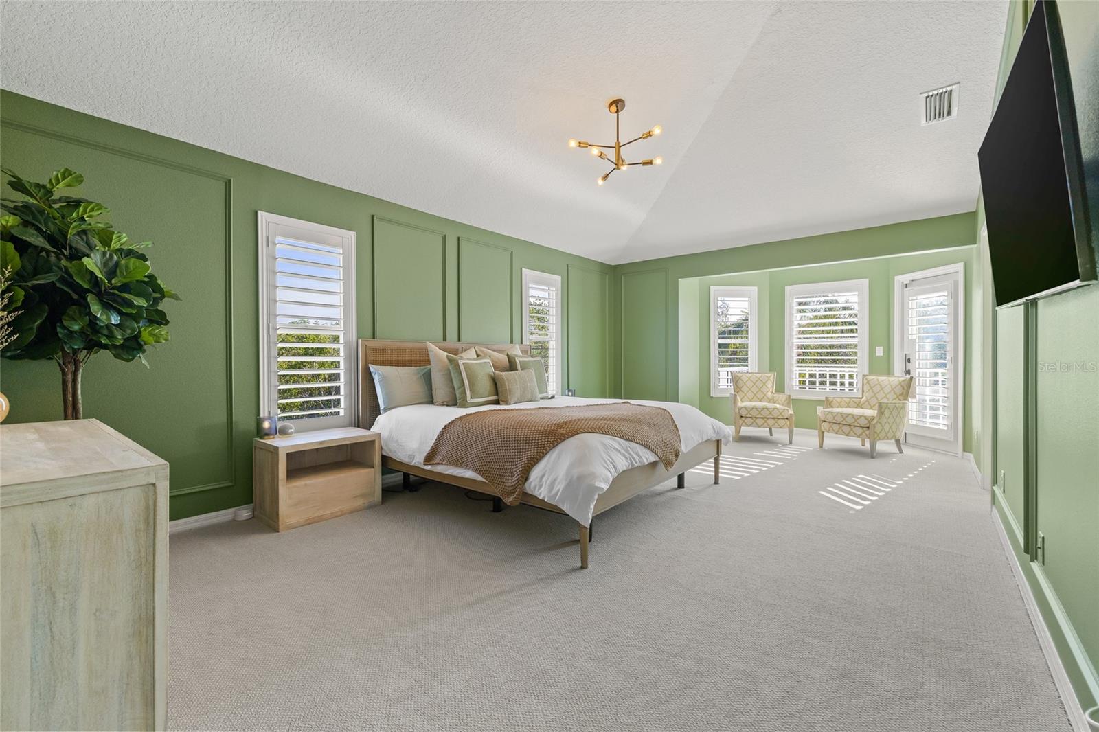 1237 DARLINGTON OAK CIR NE, ST PETERSBURG, FL, 33703