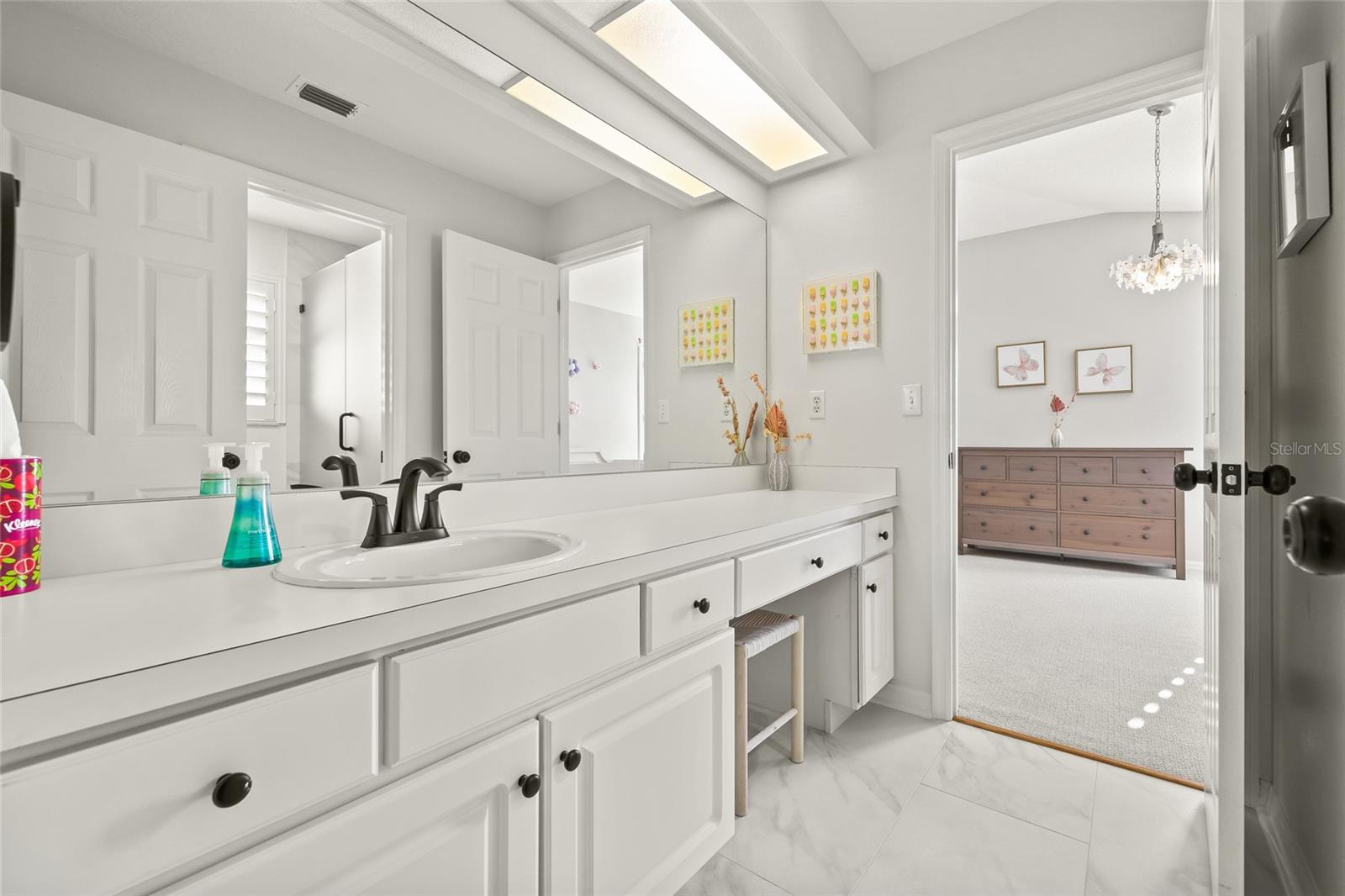1237 DARLINGTON OAK CIR NE, ST PETERSBURG, FL, 33703