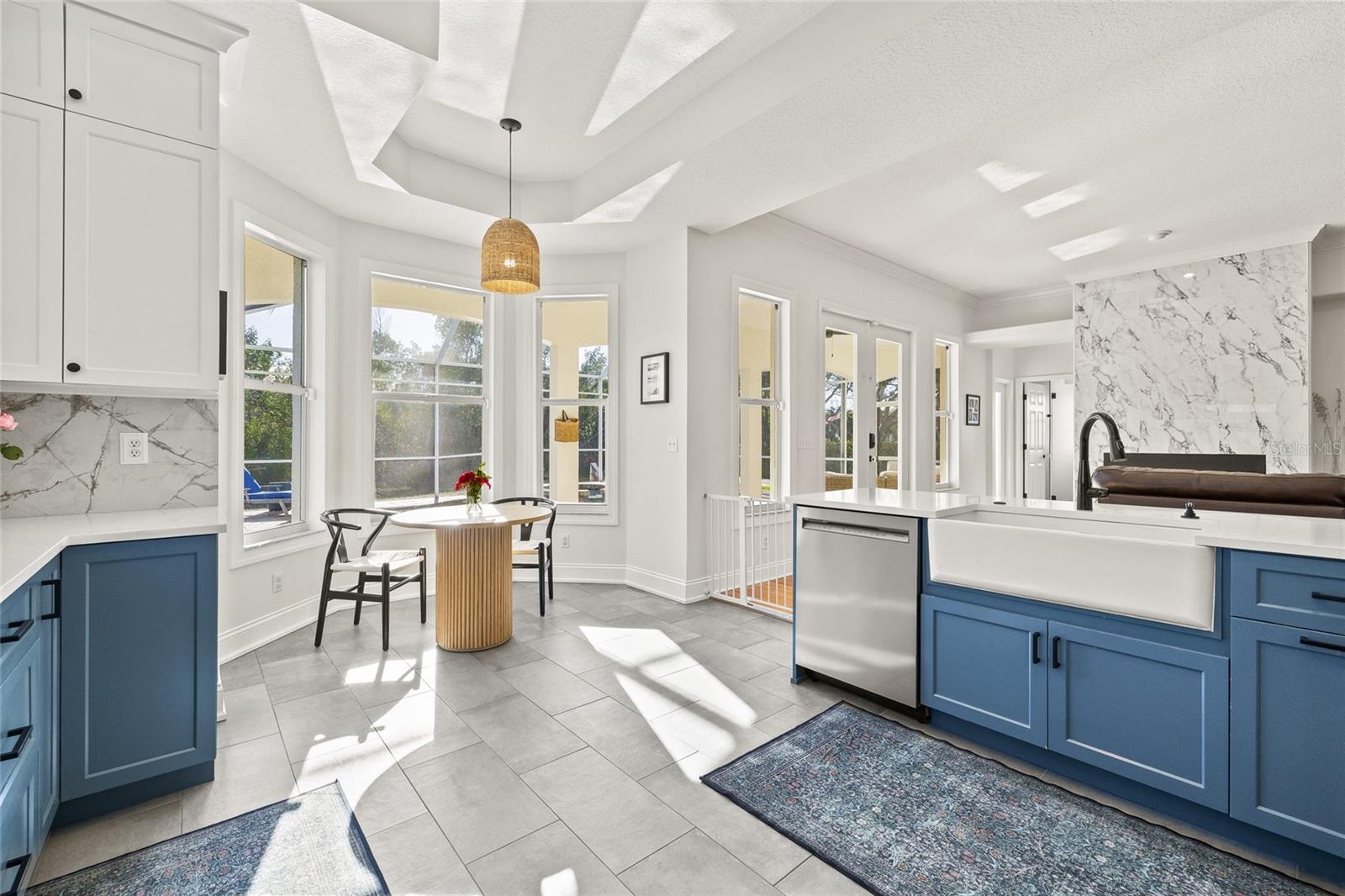 1237 DARLINGTON OAK CIR NE, ST PETERSBURG, FL, 33703