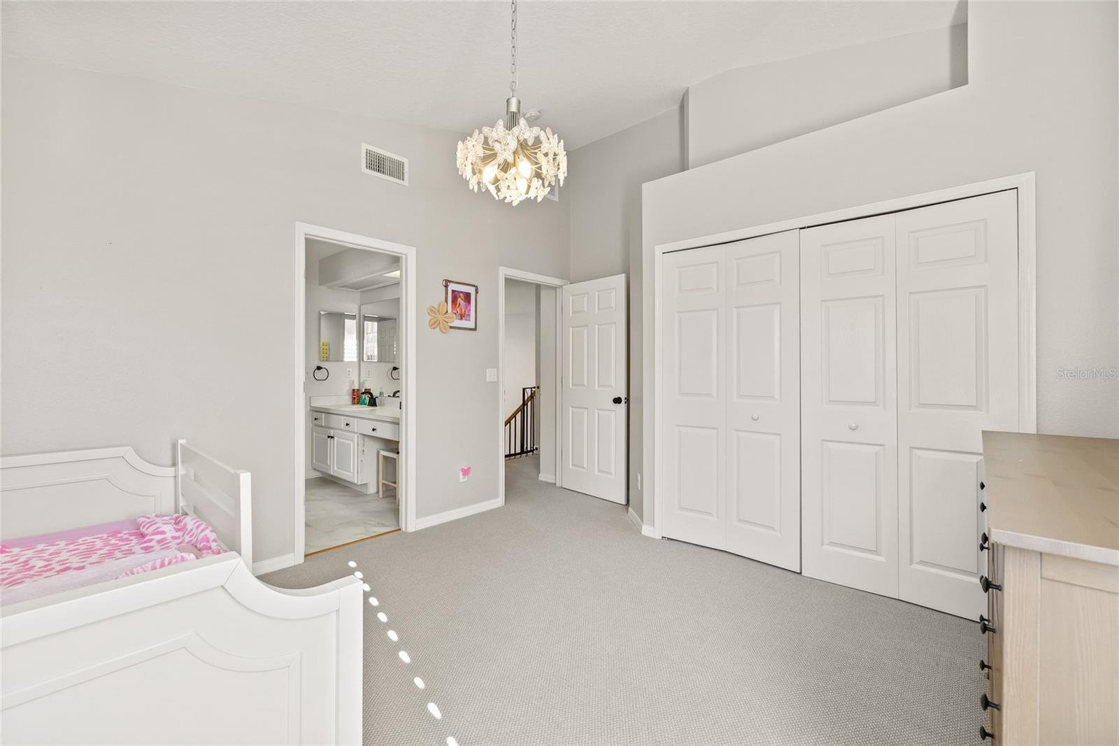 1237 DARLINGTON OAK CIR NE, ST PETERSBURG, FL, 33703