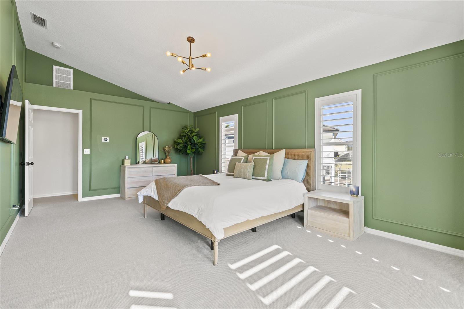 1237 DARLINGTON OAK CIR NE, ST PETERSBURG, FL, 33703