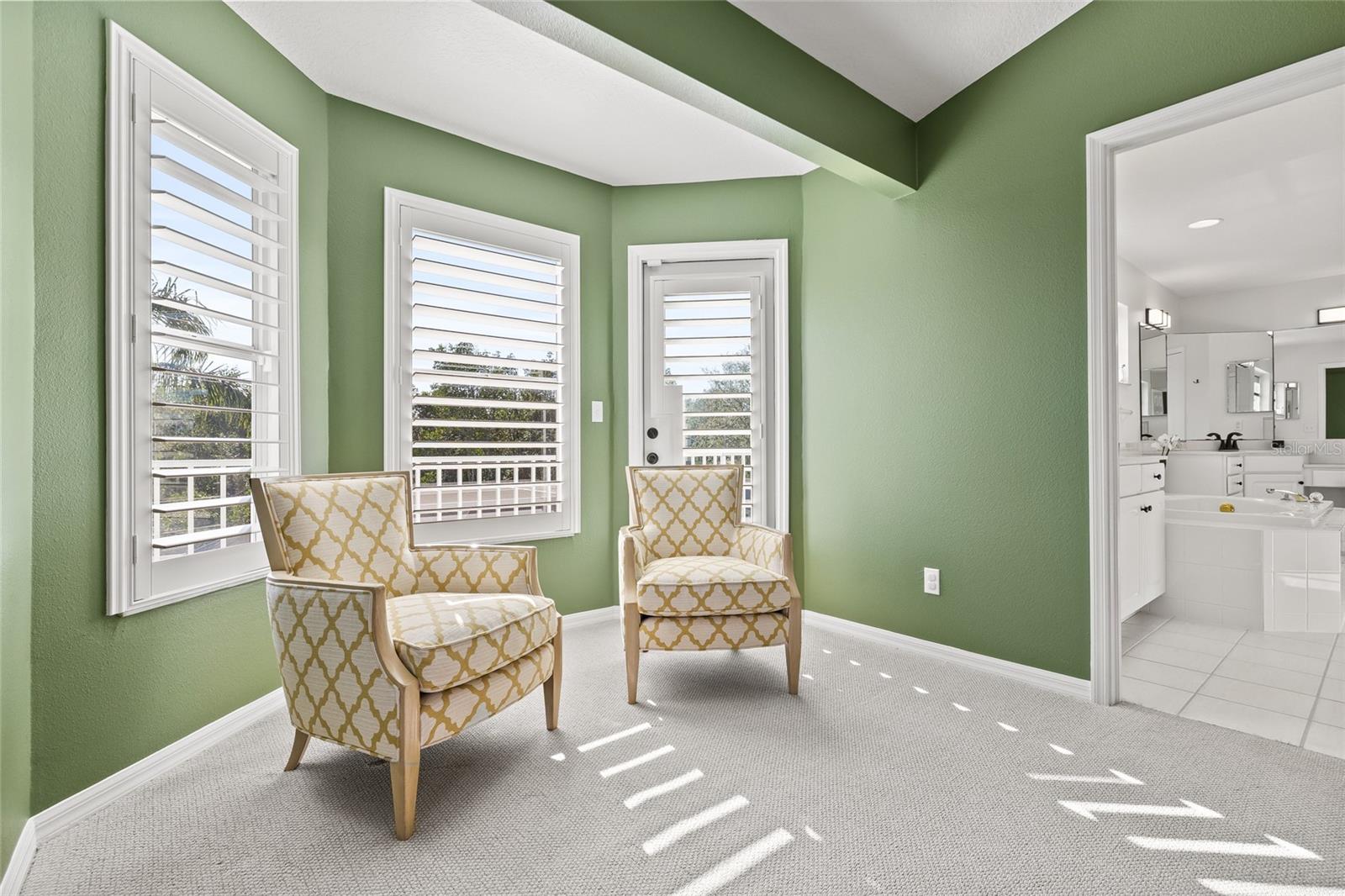 1237 DARLINGTON OAK CIR NE, ST PETERSBURG, FL, 33703