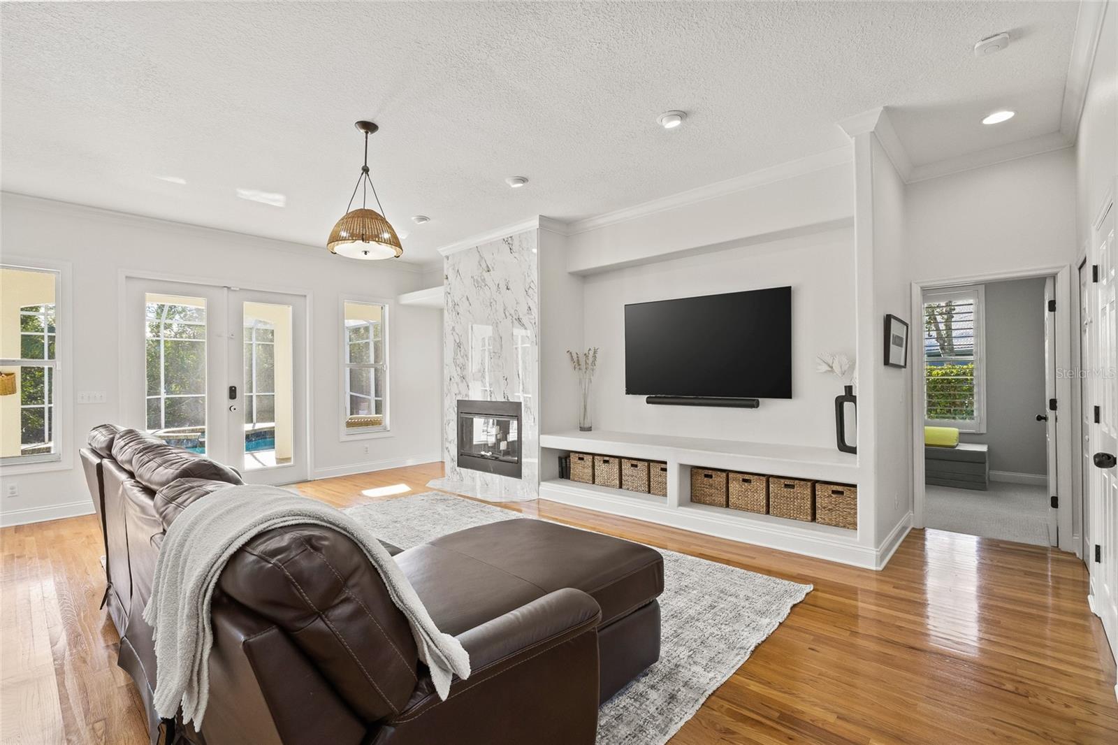1237 DARLINGTON OAK CIR NE, ST PETERSBURG, FL, 33703