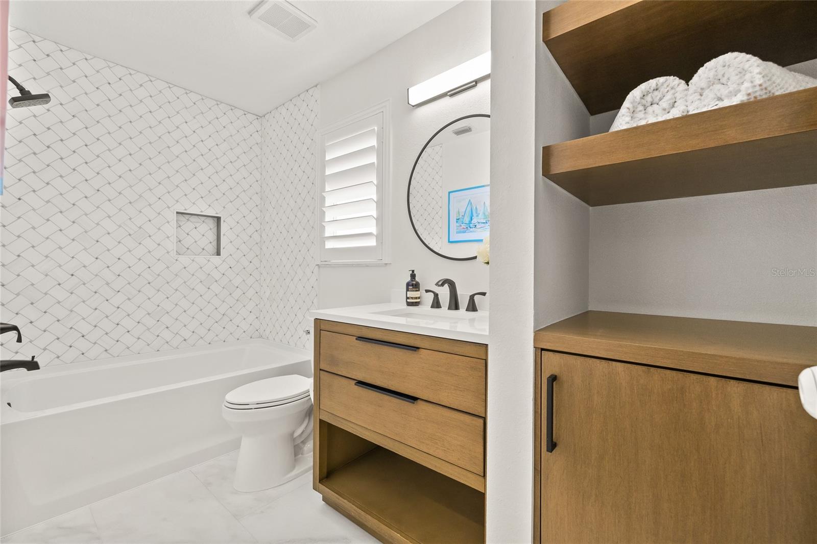 1237 DARLINGTON OAK CIR NE, ST PETERSBURG, FL, 33703