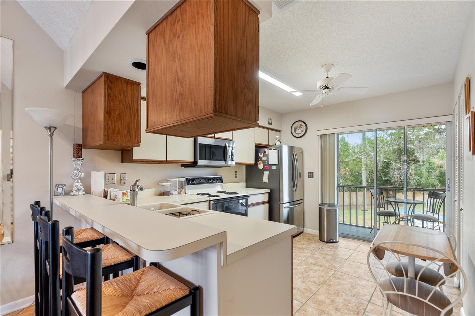 W7871392 Property Photo