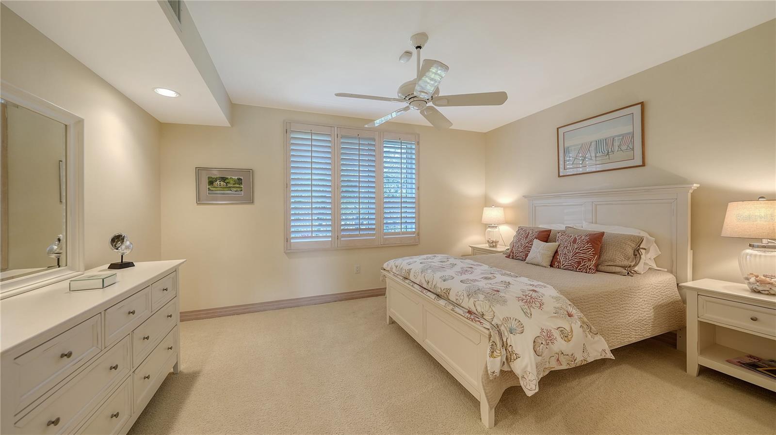 1560 HARBOR SOUND DR, LONGBOAT KEY, FL, 34228