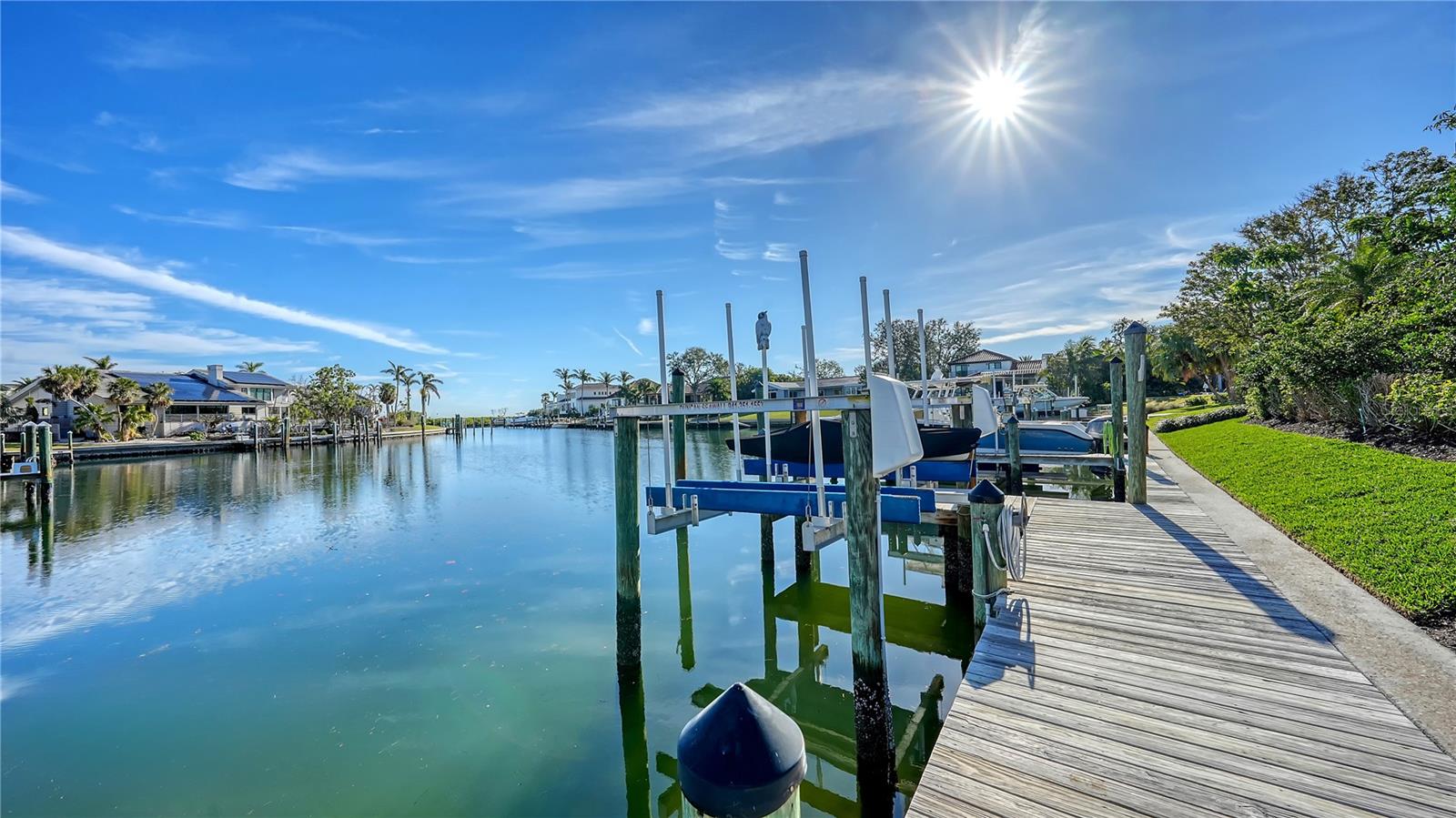 1560 HARBOR SOUND DR, LONGBOAT KEY, FL, 34228