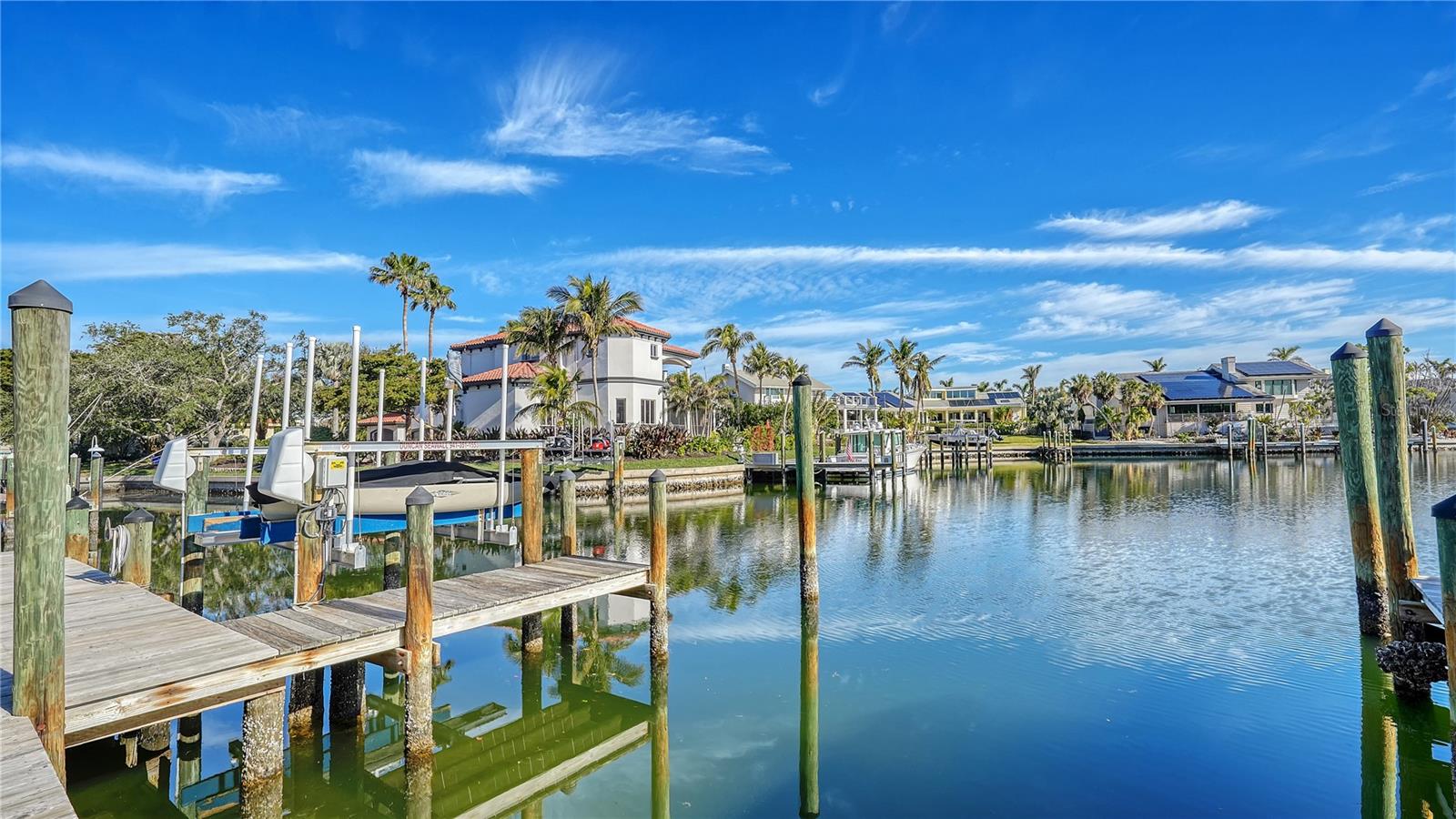 1560 HARBOR SOUND DR, LONGBOAT KEY, FL, 34228