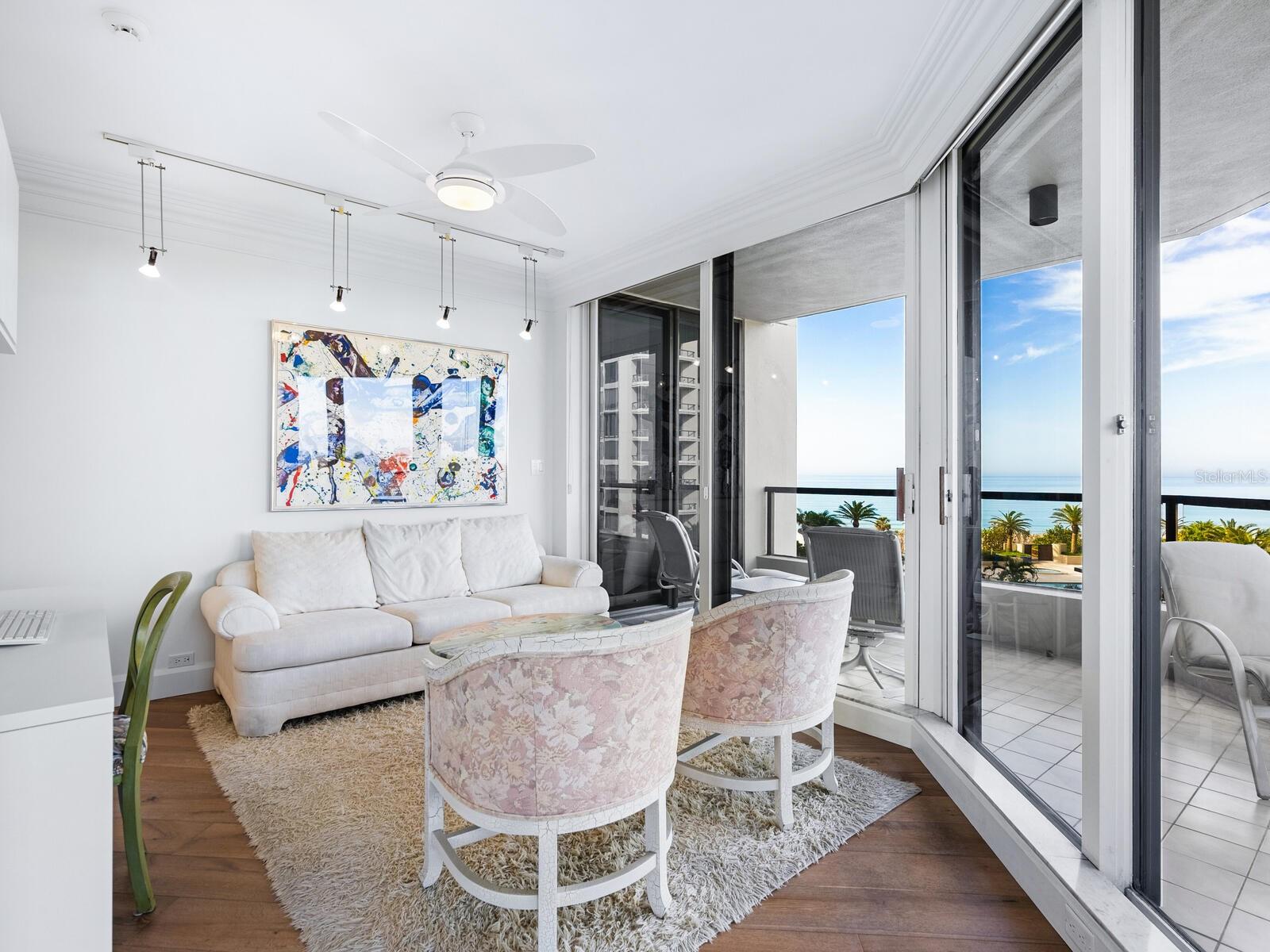 1211 GULF OF MEXICO DR #301, LONGBOAT KEY, FL, 34228