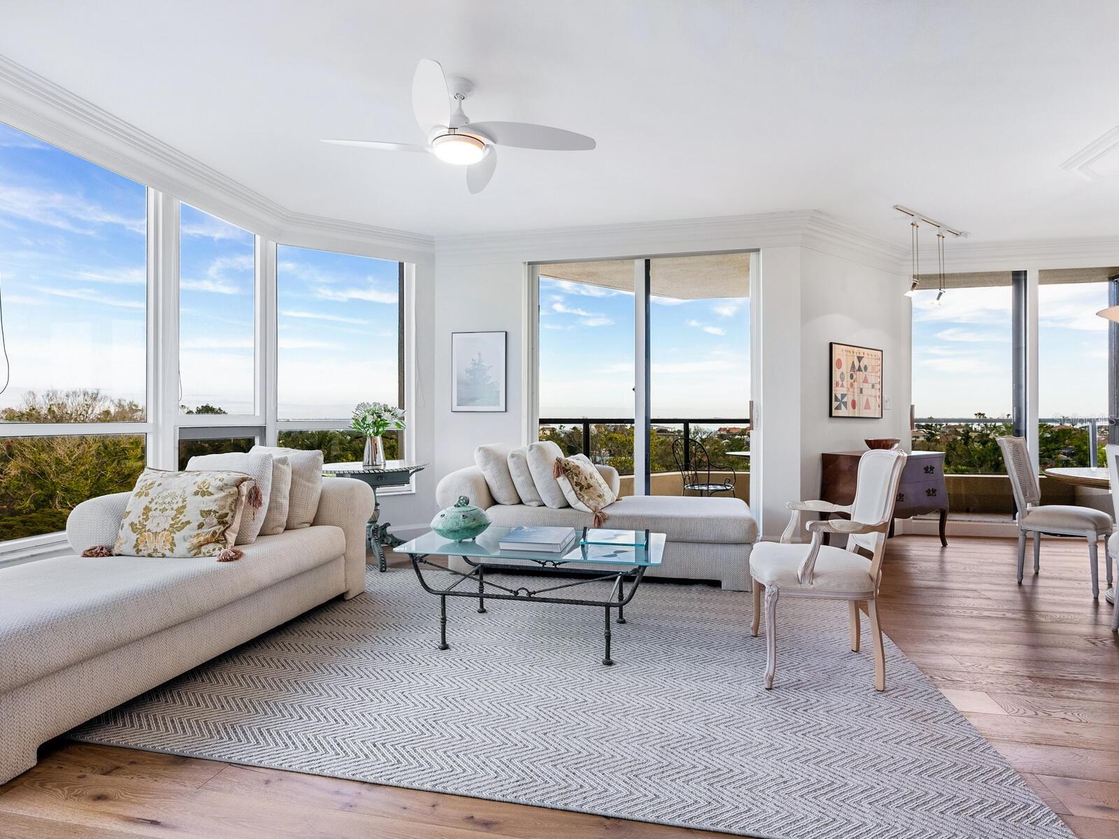 1211 GULF OF MEXICO DR #301, LONGBOAT KEY, FL, 34228