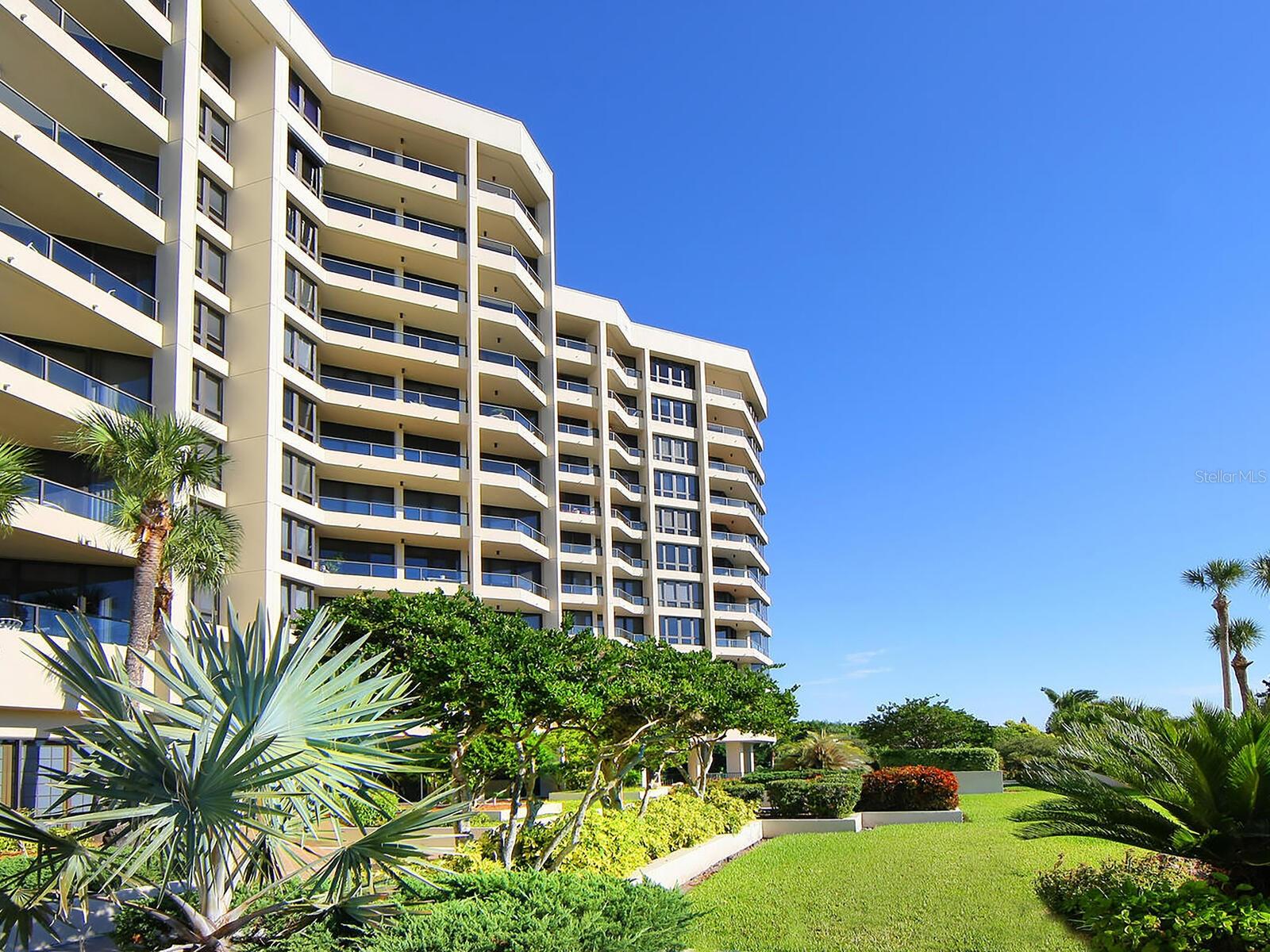 1211 GULF OF MEXICO DR #301, LONGBOAT KEY, FL, 34228