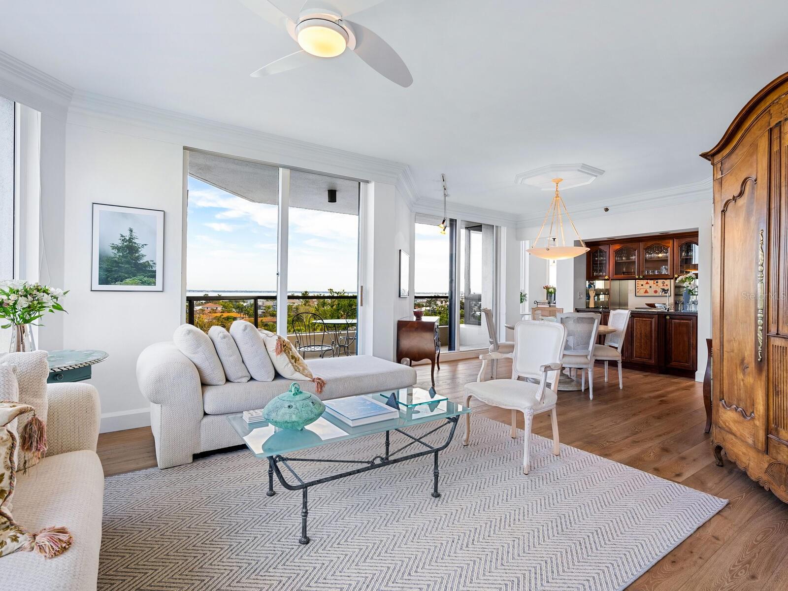 1211 GULF OF MEXICO DR #301, LONGBOAT KEY, FL, 34228