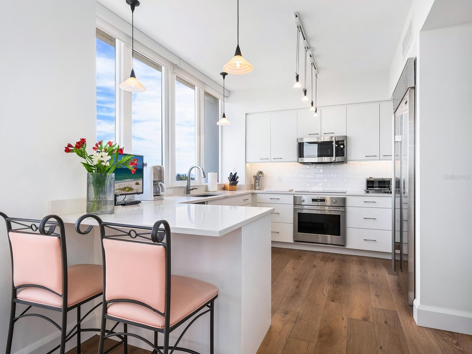 1211 GULF OF MEXICO DR #301, LONGBOAT KEY, FL, 34228