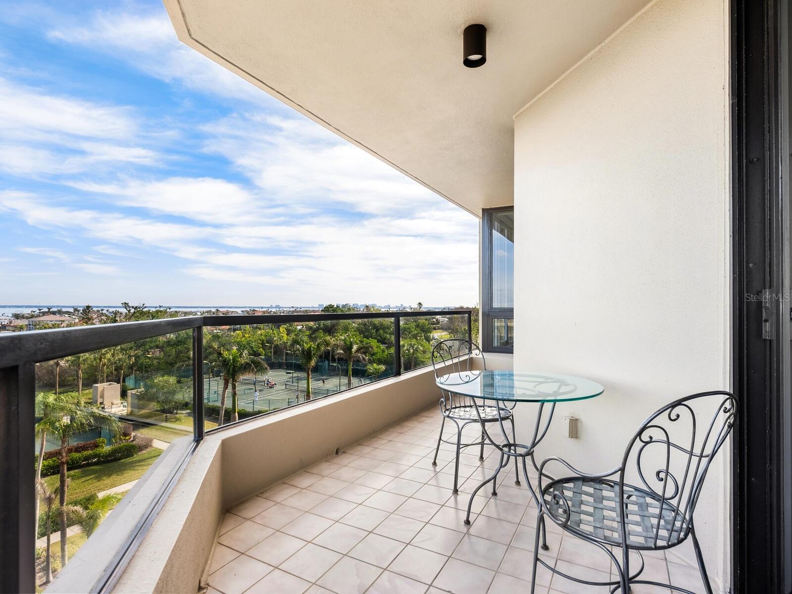 1211 GULF OF MEXICO DR #301, LONGBOAT KEY, FL, 34228