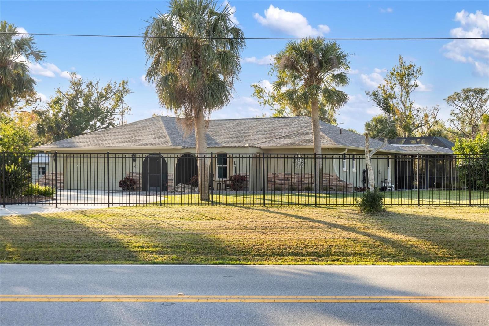 1621 MISSION VALLEY BLVD, NOKOMIS, FL, 34275