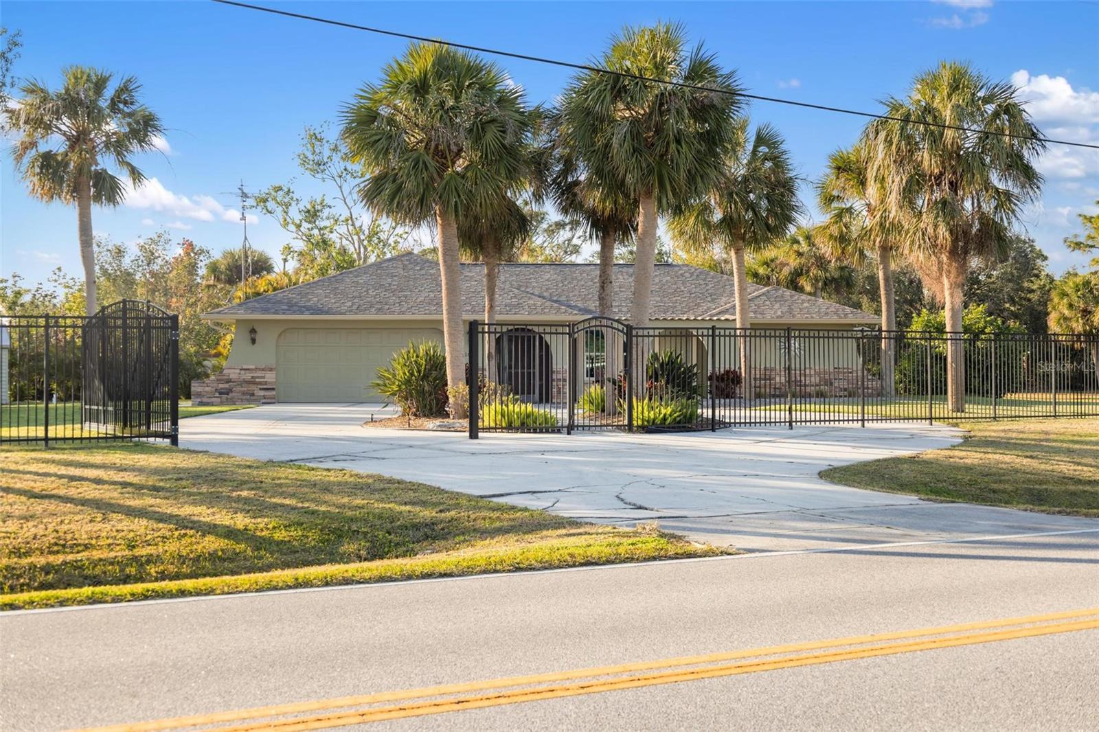 1621 MISSION VALLEY BLVD, NOKOMIS, FL, 34275