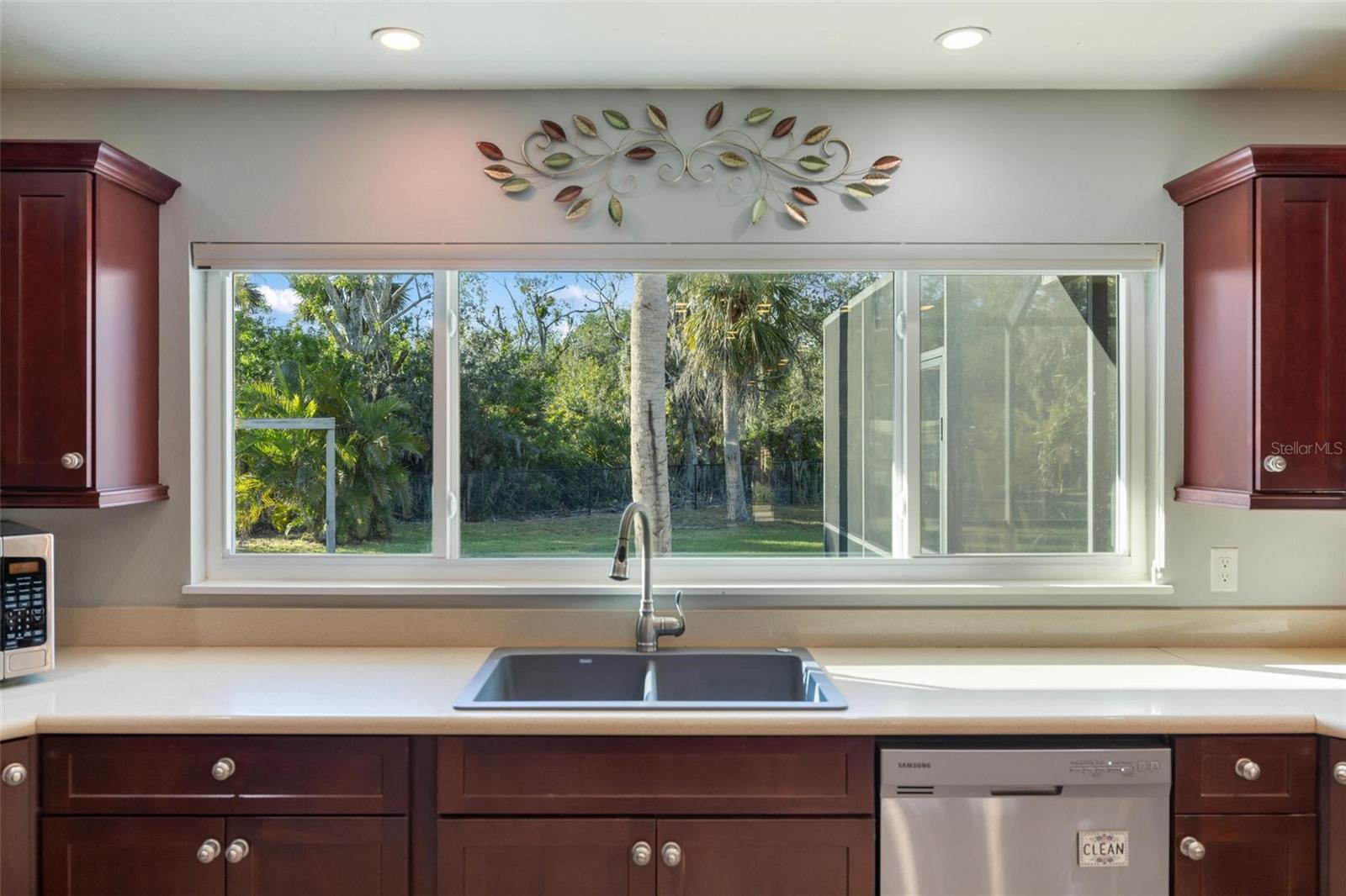 1621 MISSION VALLEY BLVD, NOKOMIS, FL, 34275