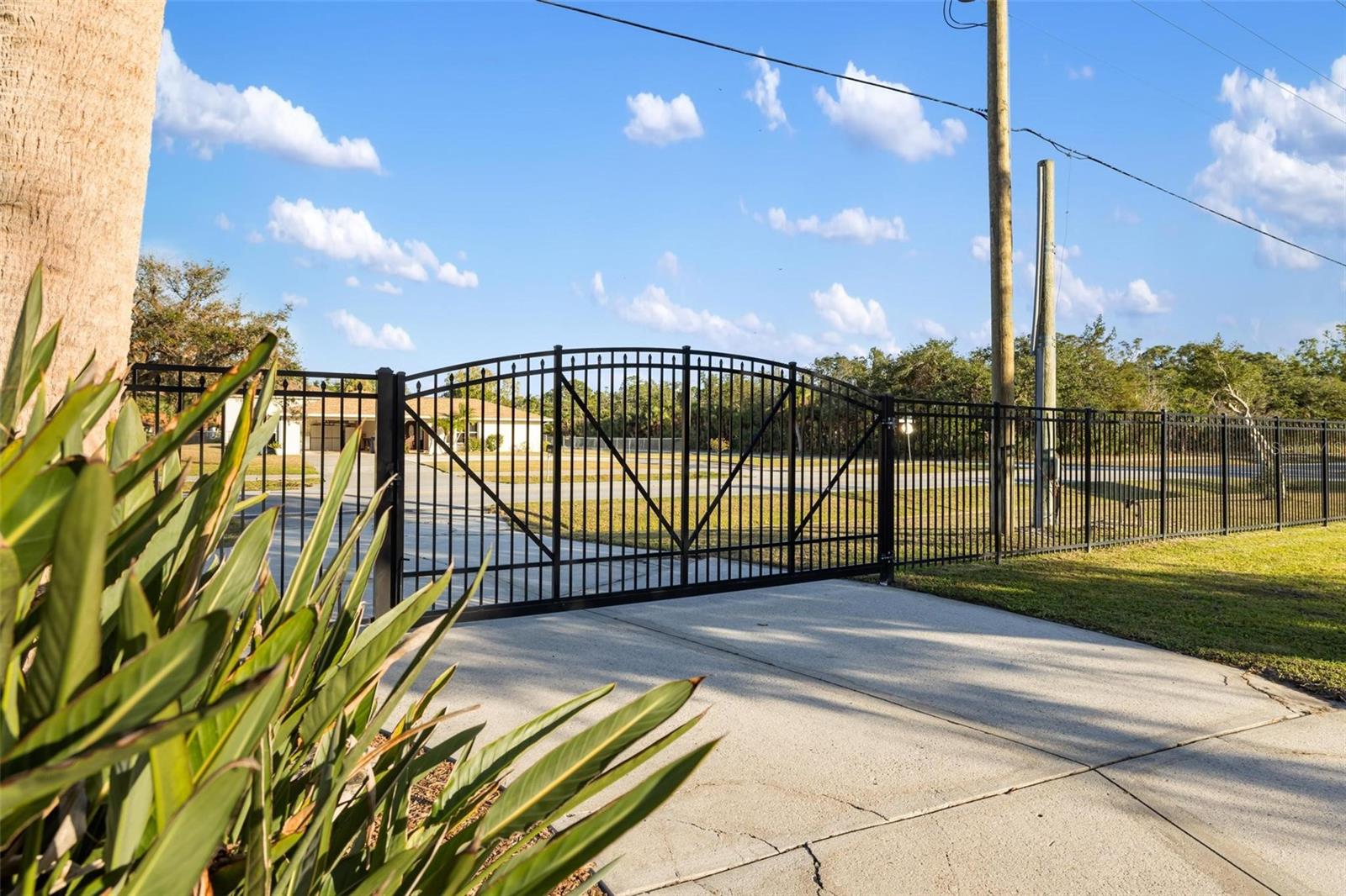 1621 MISSION VALLEY BLVD, NOKOMIS, FL, 34275