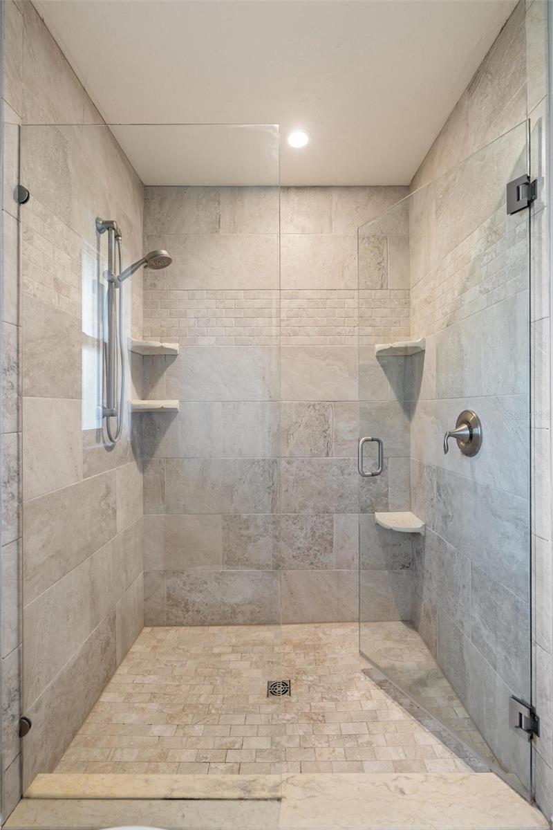1621 MISSION VALLEY BLVD, NOKOMIS, FL, 34275