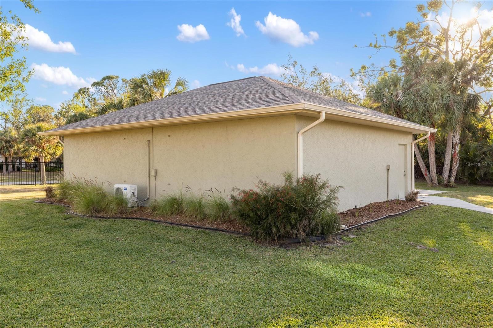 1621 MISSION VALLEY BLVD, NOKOMIS, FL, 34275