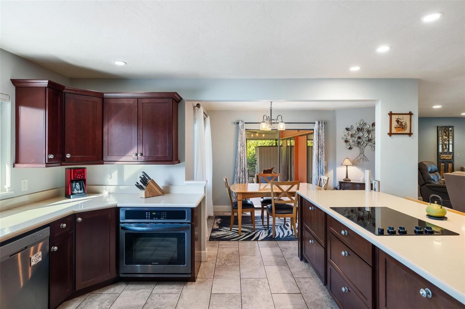 1621 MISSION VALLEY BLVD, NOKOMIS, FL, 34275