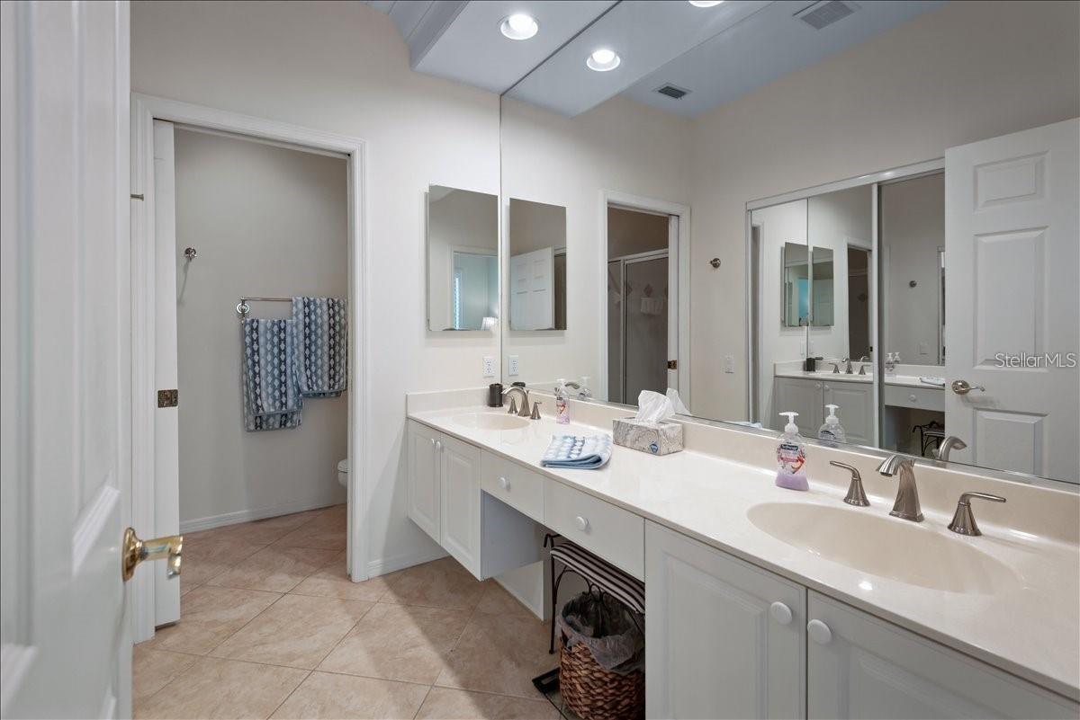 8516 54TH AVENUE CIR E, BRADENTON, FL, 34211