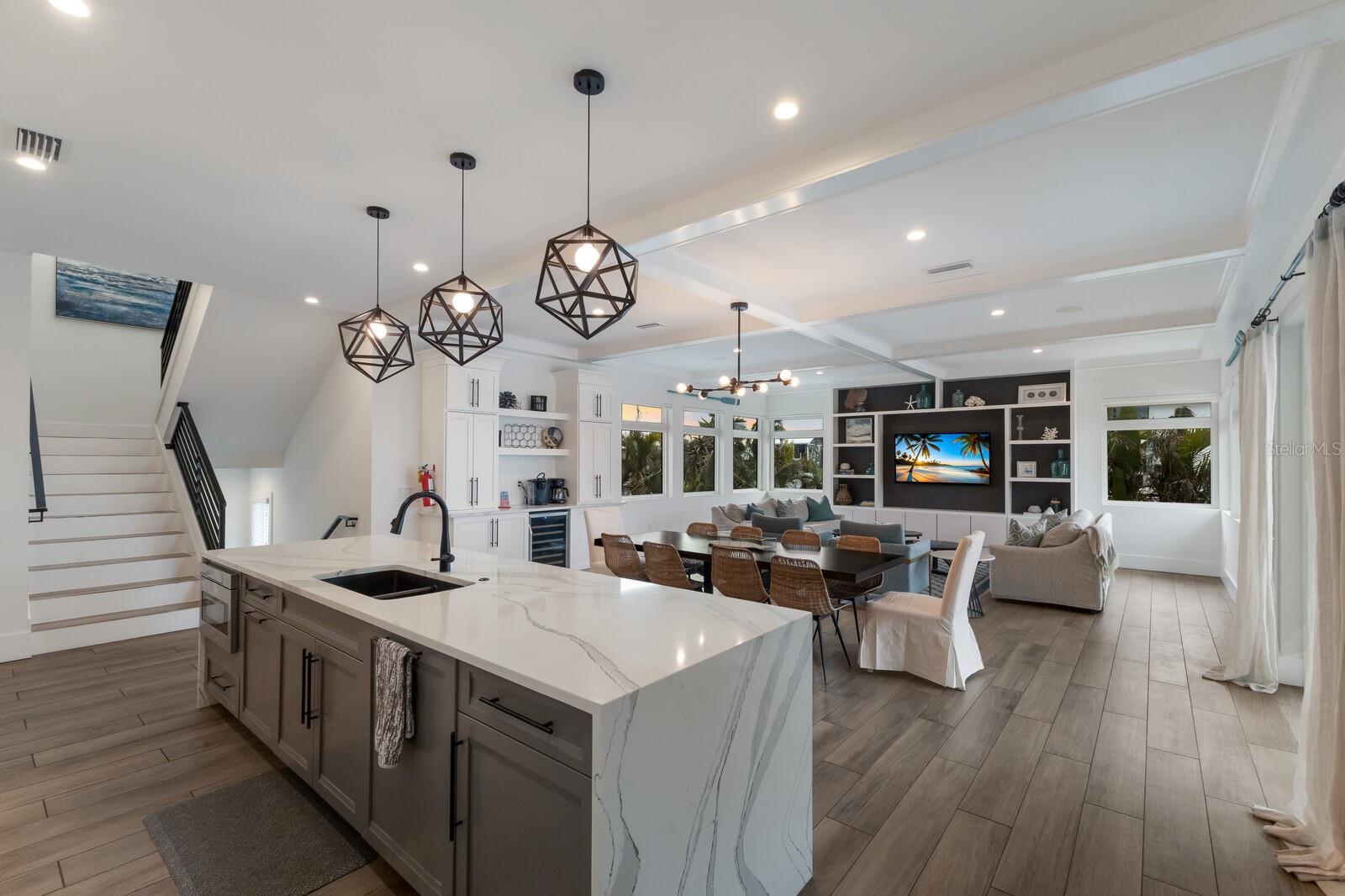 6605 GULF DR, HOLMES BEACH, FL, 34217
