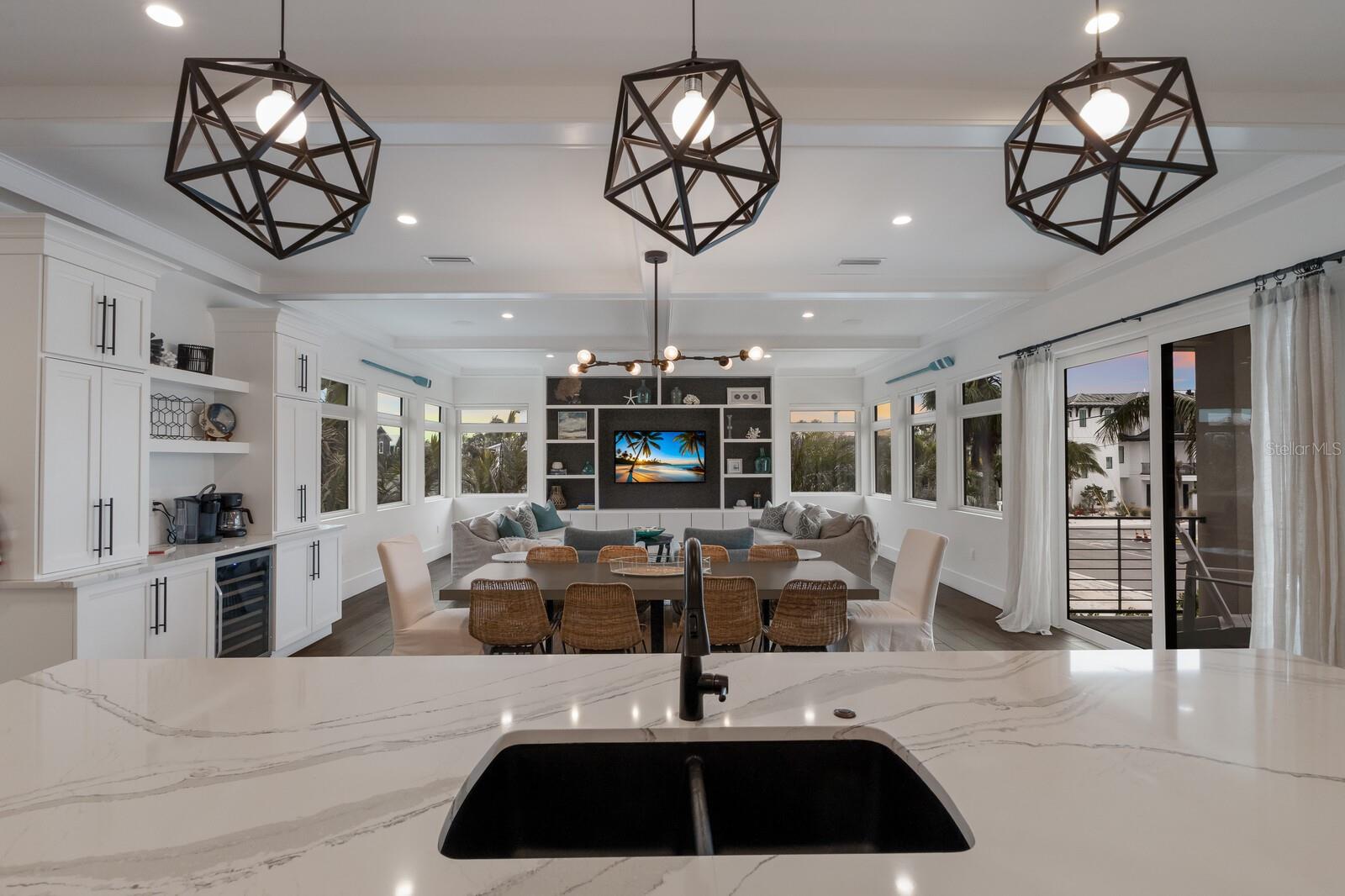 6605 GULF DR, HOLMES BEACH, FL, 34217