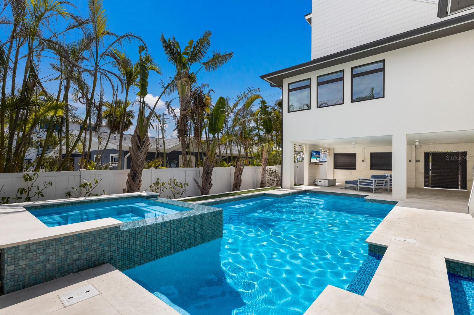 6605 GULF DR, HOLMES BEACH, FL, 34217