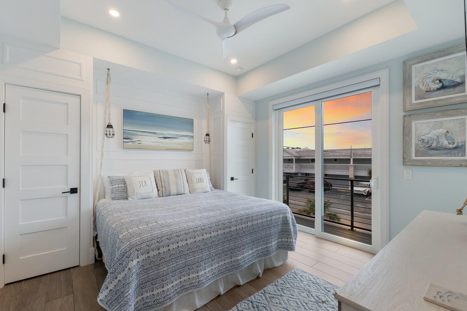 6605 GULF DR, HOLMES BEACH, FL, 34217