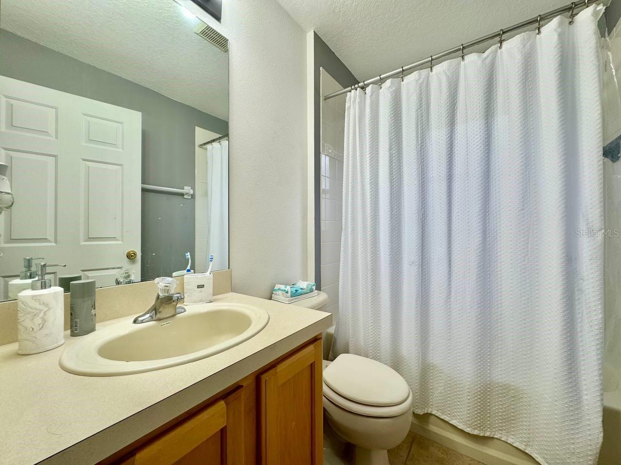 7864 CARRIAGE POINTE DR, GIBSONTON, FL, 33534