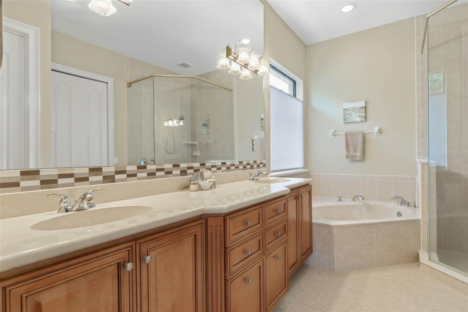 32 JASMINE DR, PALM COAST, FL, 32137