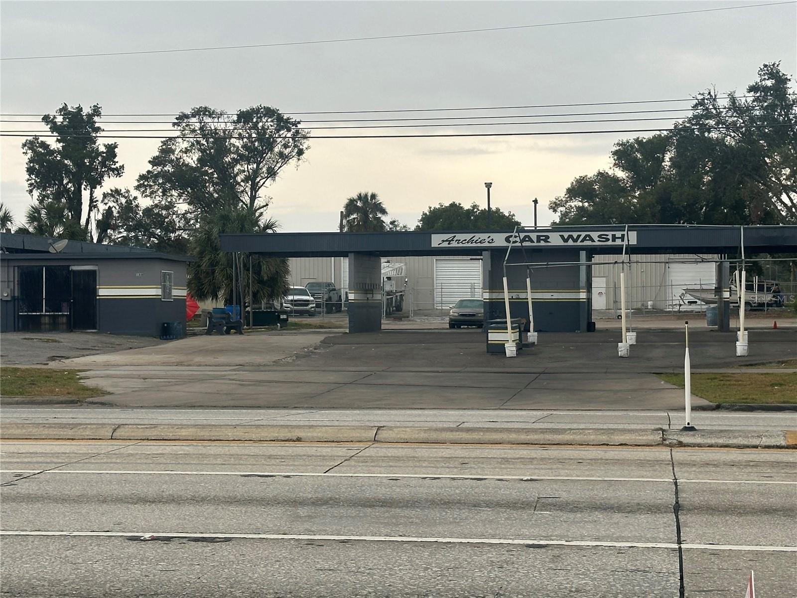 WESWEGO SUB, LAKELAND, FL, 33815