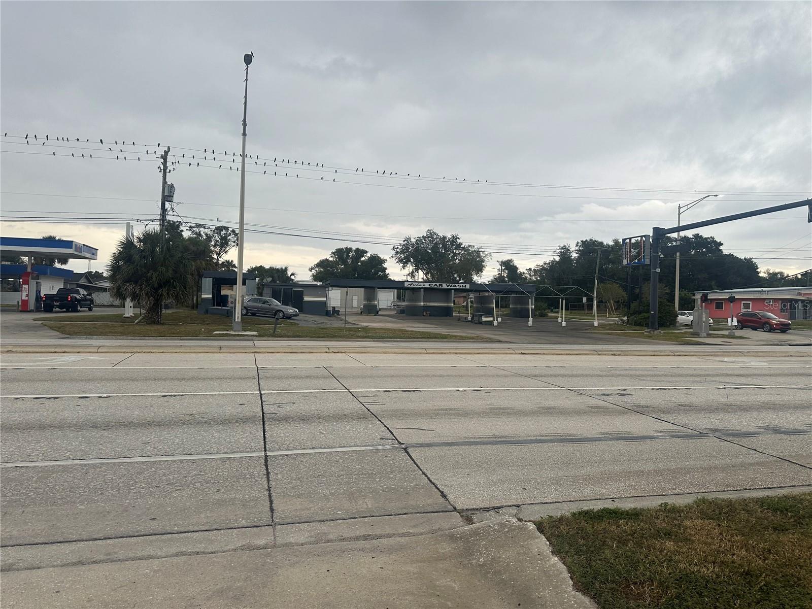 WESWEGO SUB, LAKELAND, FL, 33815