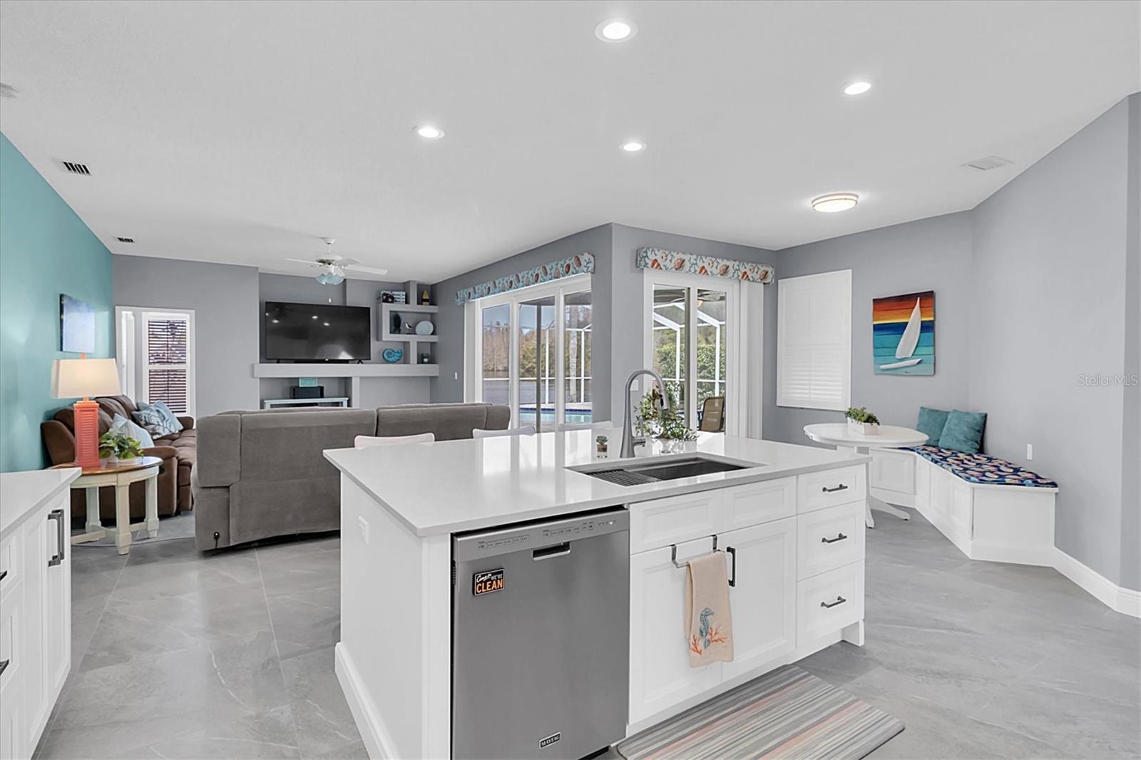 5471 STALLION LAKE DR, PALM HARBOR, FL, 34685