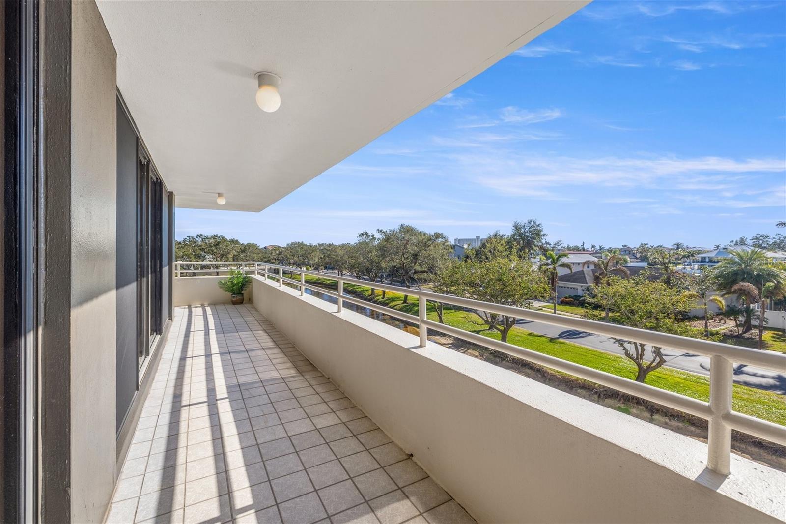 5950 PELICAN BAY PLZ S #301, GULFPORT, FL, 33707